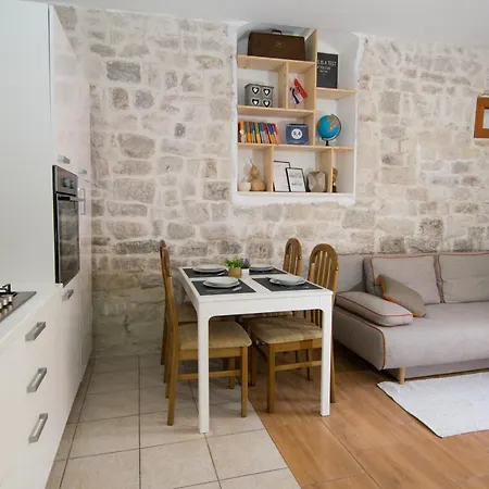 Studio Terrace Borgoforte * Trogir